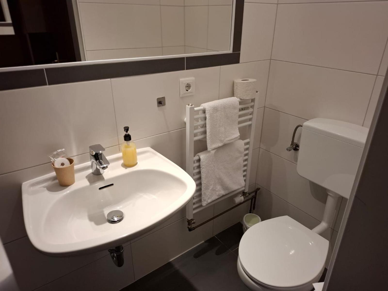 Hotel Am Schwarzen Berg Stade Exteriér fotografie